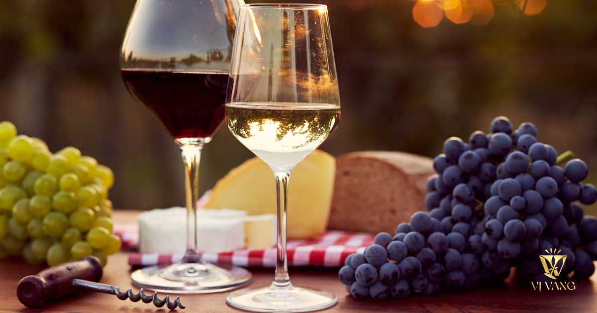 Giá của rượu vang đỏ - Thức uống cao cấp với hương vị nồng nàn, cuốn hút.